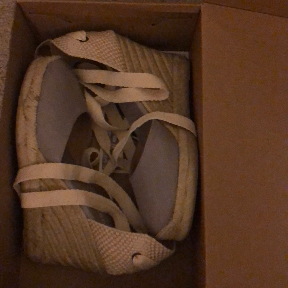 Soludos linen tall wedge size 6 in gray